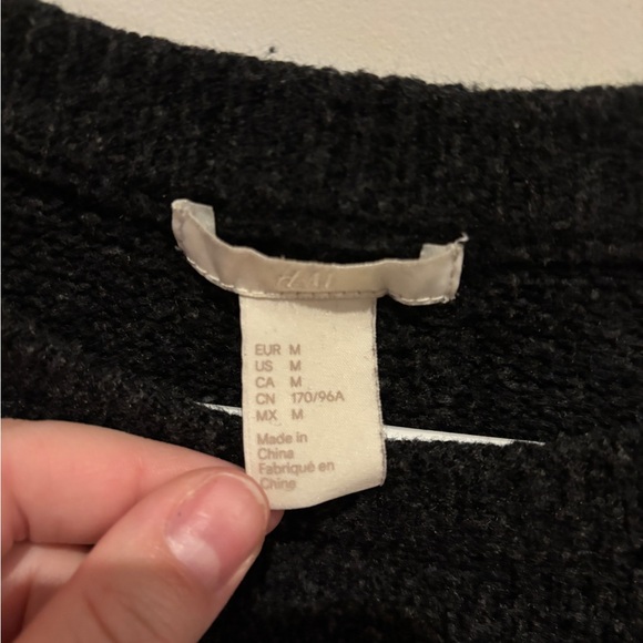 H&M Hi-Low Knit Sweater - Picture 2 of 3